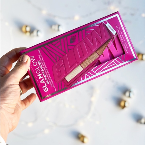 ๐๐HOST PICK ๐ฅณ๐๐New GlamGlow Glowpowder - Picture 15 of 17